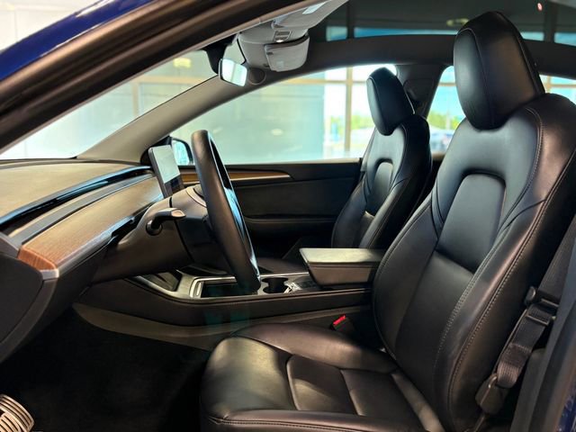 Used 2023 Tesla Model Y Performance image 21
