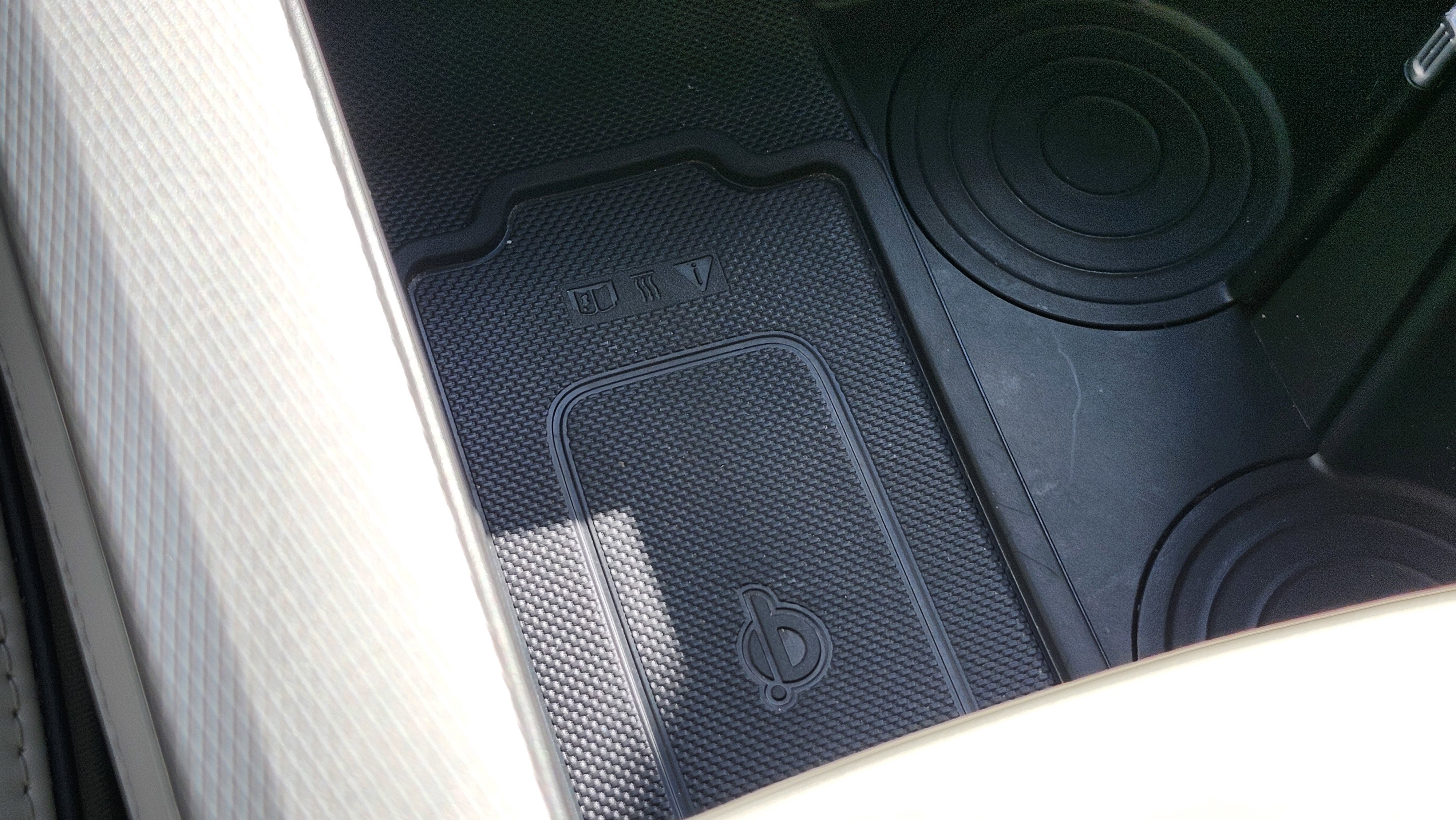 Used 2022 Hyundai Palisade Calligraphy image 34