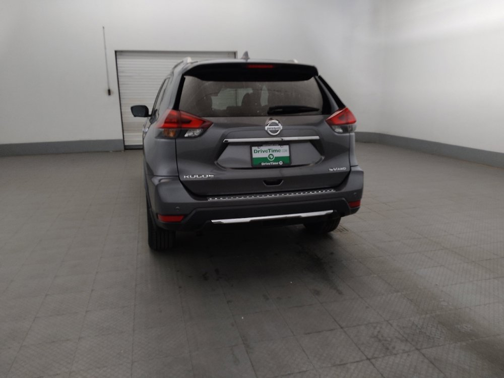Used 2019 Nissan Rogue SV w/ Premium Package AWD/4WD image 6
