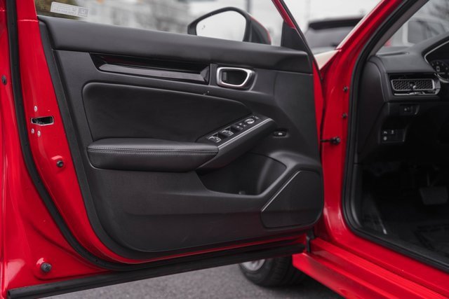 Used 2022 Honda Civic Touring image 38