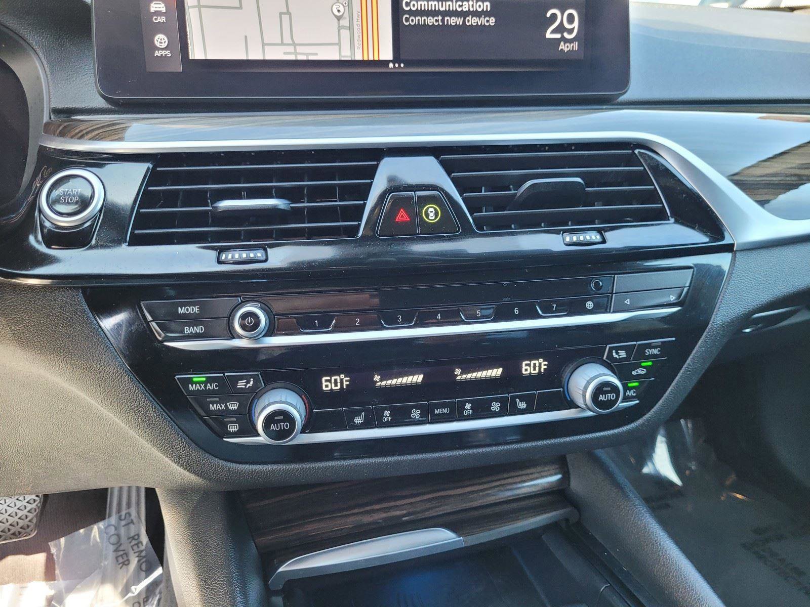 Used 2021 BMW 530e w/ Parking Assistance Package RWD image 28