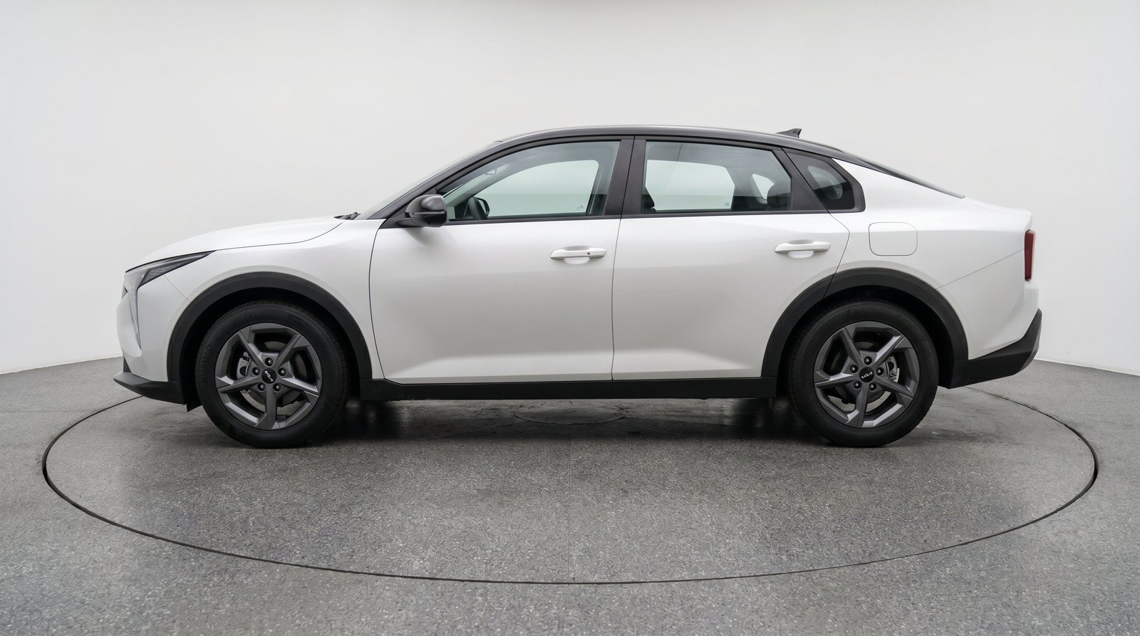 Used 2025 Kia K4 FWD image 5