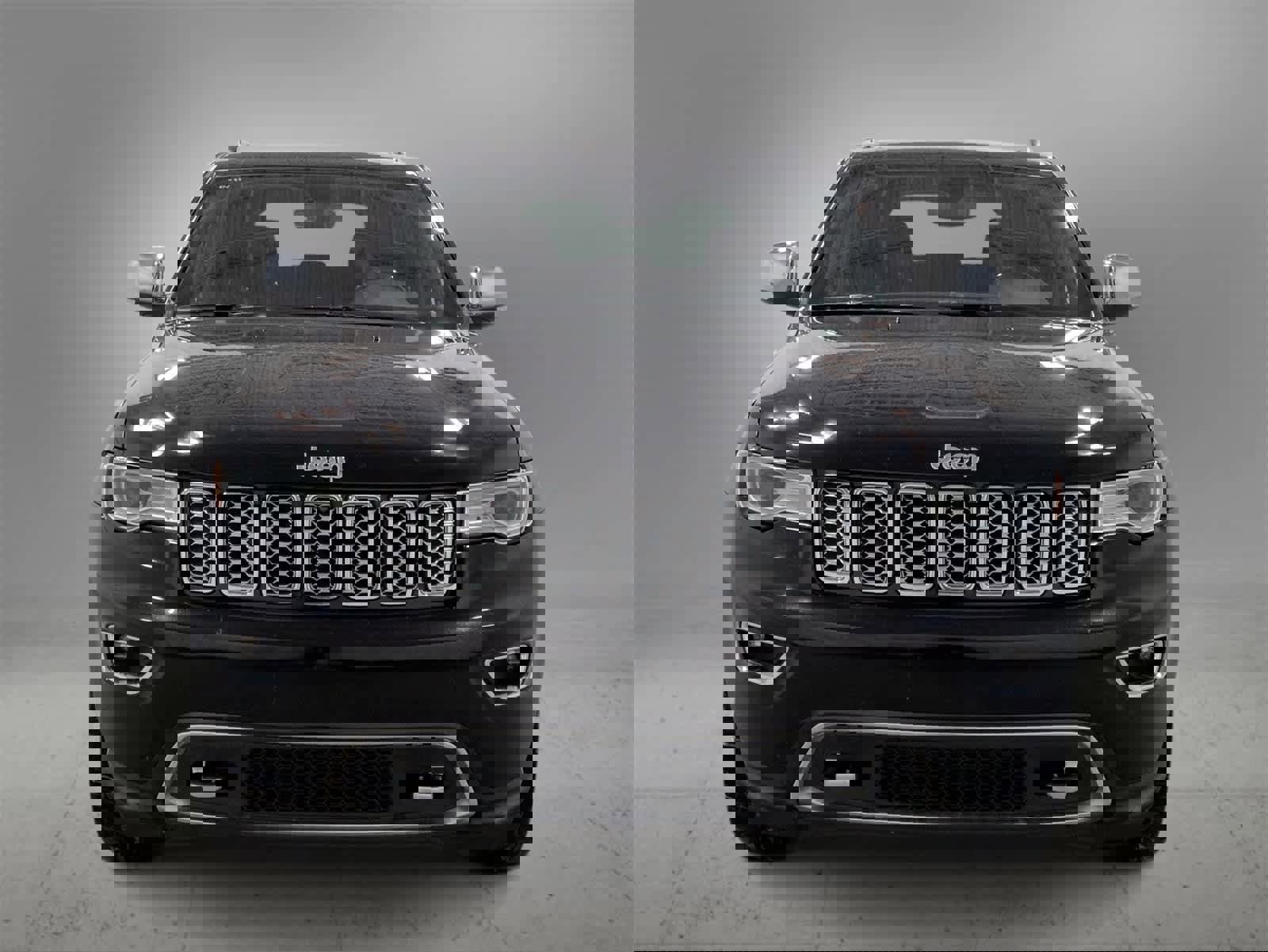 Used 2018 Jeep Grand Cherokee Overland image 3