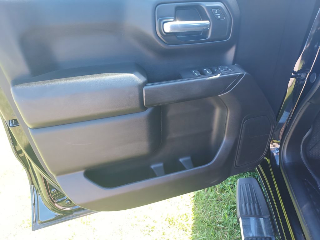 Used 2026 Chevrolet Silverado 1500 Custom AWD/4WD image 12