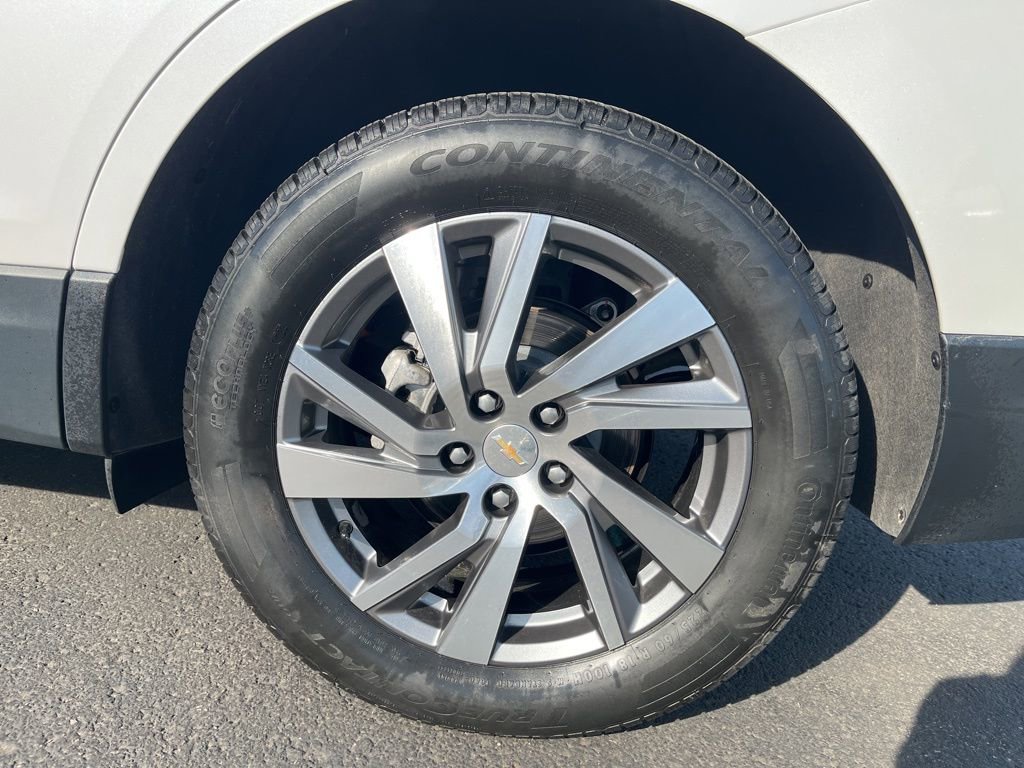 Used 2023 Chevrolet Equinox Premier image 10