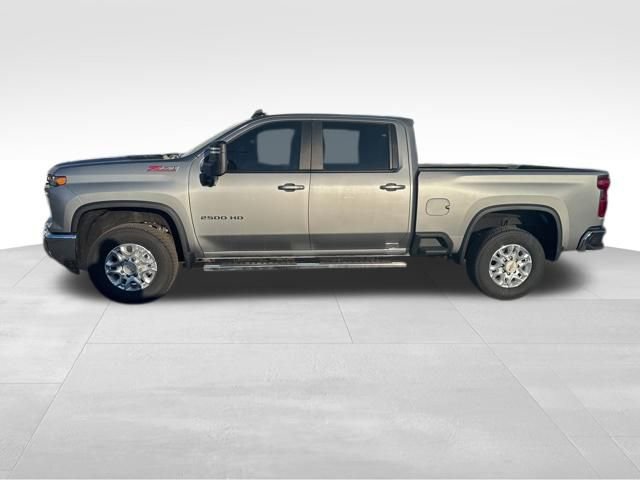 Used 2025 Chevrolet Silverado 2500 LT w/ Safety Package image 2