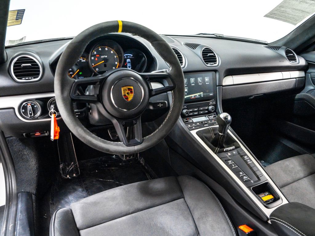 Used 2021 Porsche 718 Cayman GT4 RWD image 4