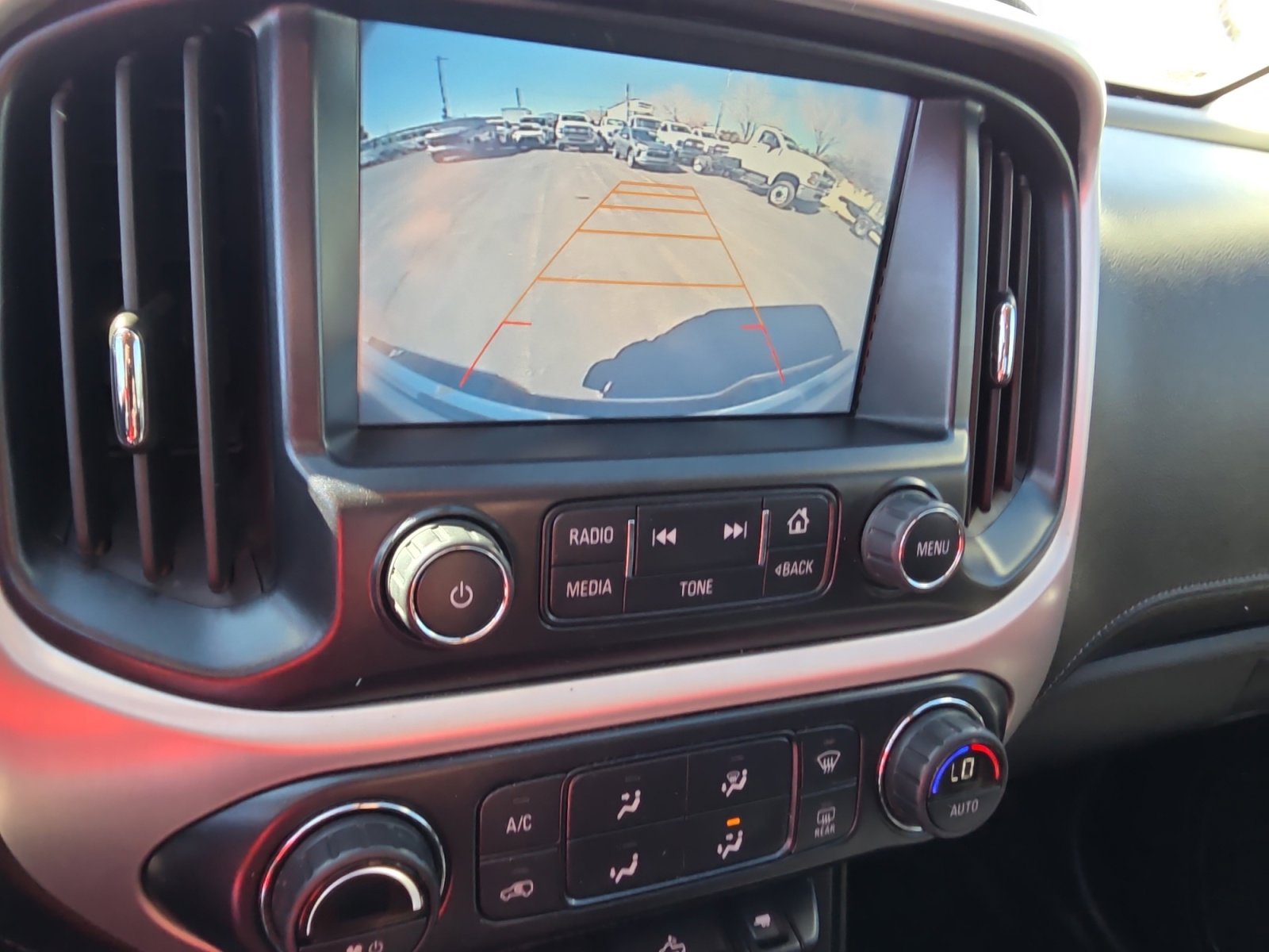 Used 2016 GMC Canyon SLT w/ Trailering Package image 19