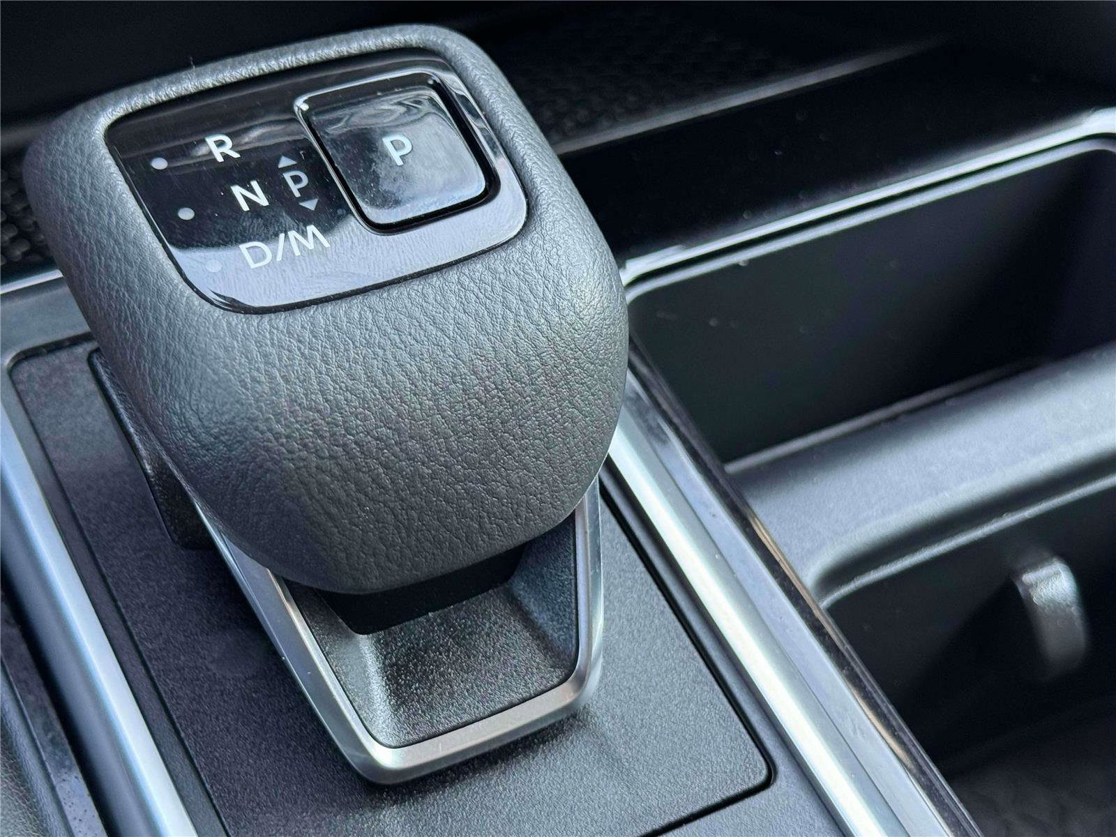 Used 2024 Nissan Pathfinder SL image 29