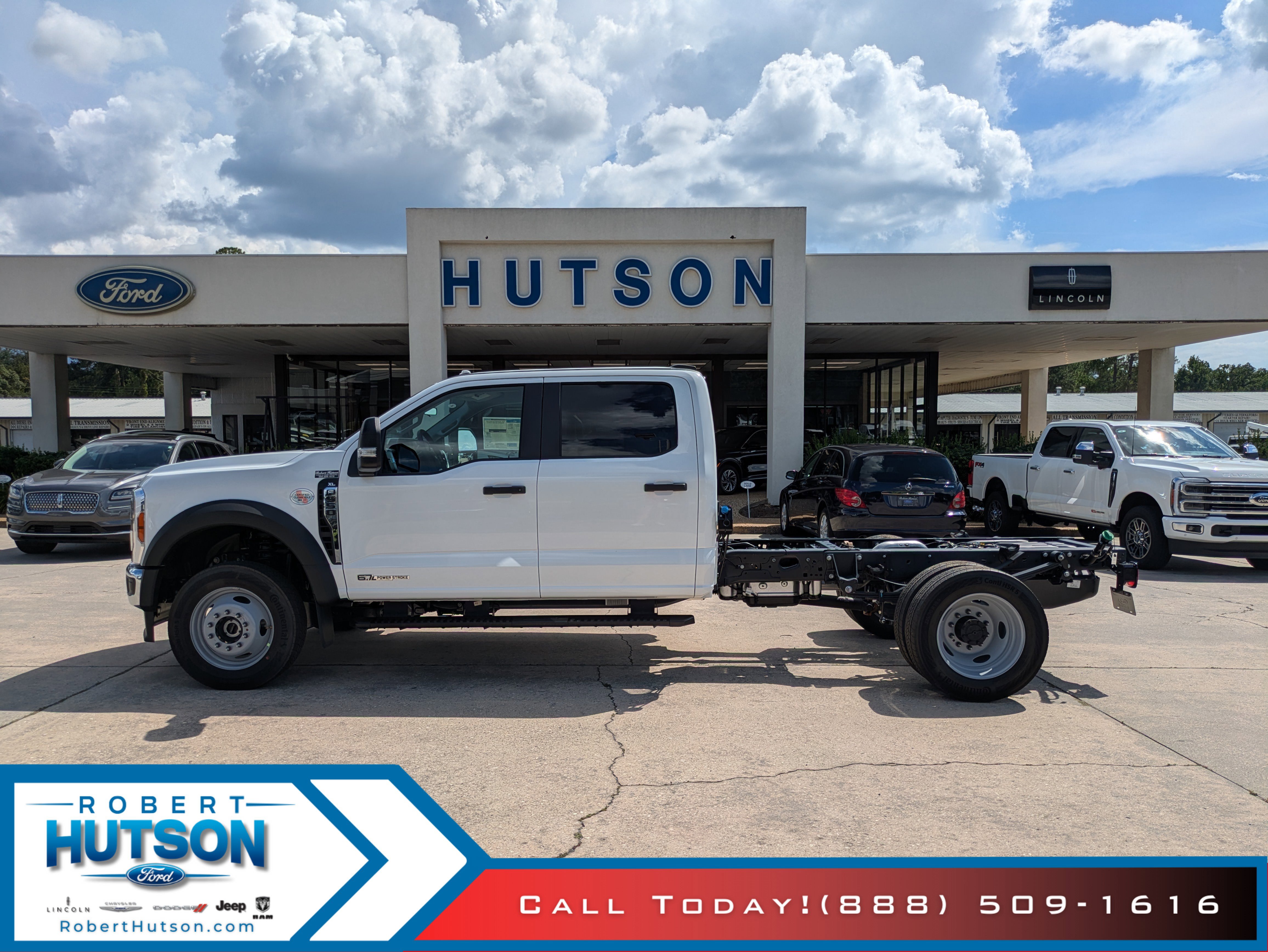 New 2025 Ford F550 4x4 Crew Cab