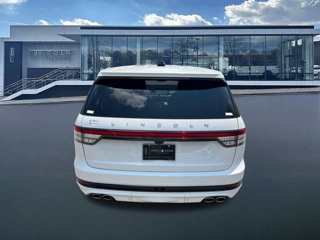 New 2026 Lincoln Aviator 2WD w/ Jet Appearance Package image 7