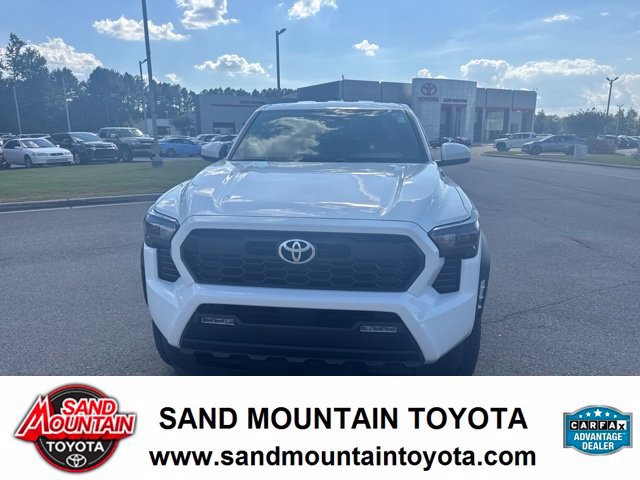 Used 2024 Toyota Tacoma TRD Off-Road AWD/4WD image 7