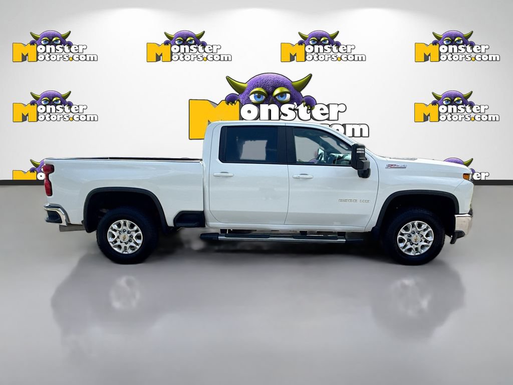 Used 2023 Chevrolet Silverado 2500 LT w/ Convenience Package AWD/4WD image 4