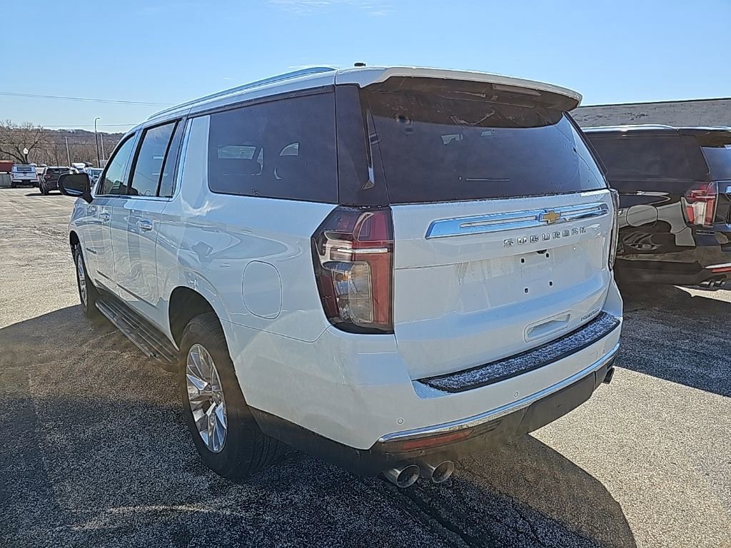 Used 2023 Chevrolet Suburban Premier image 8