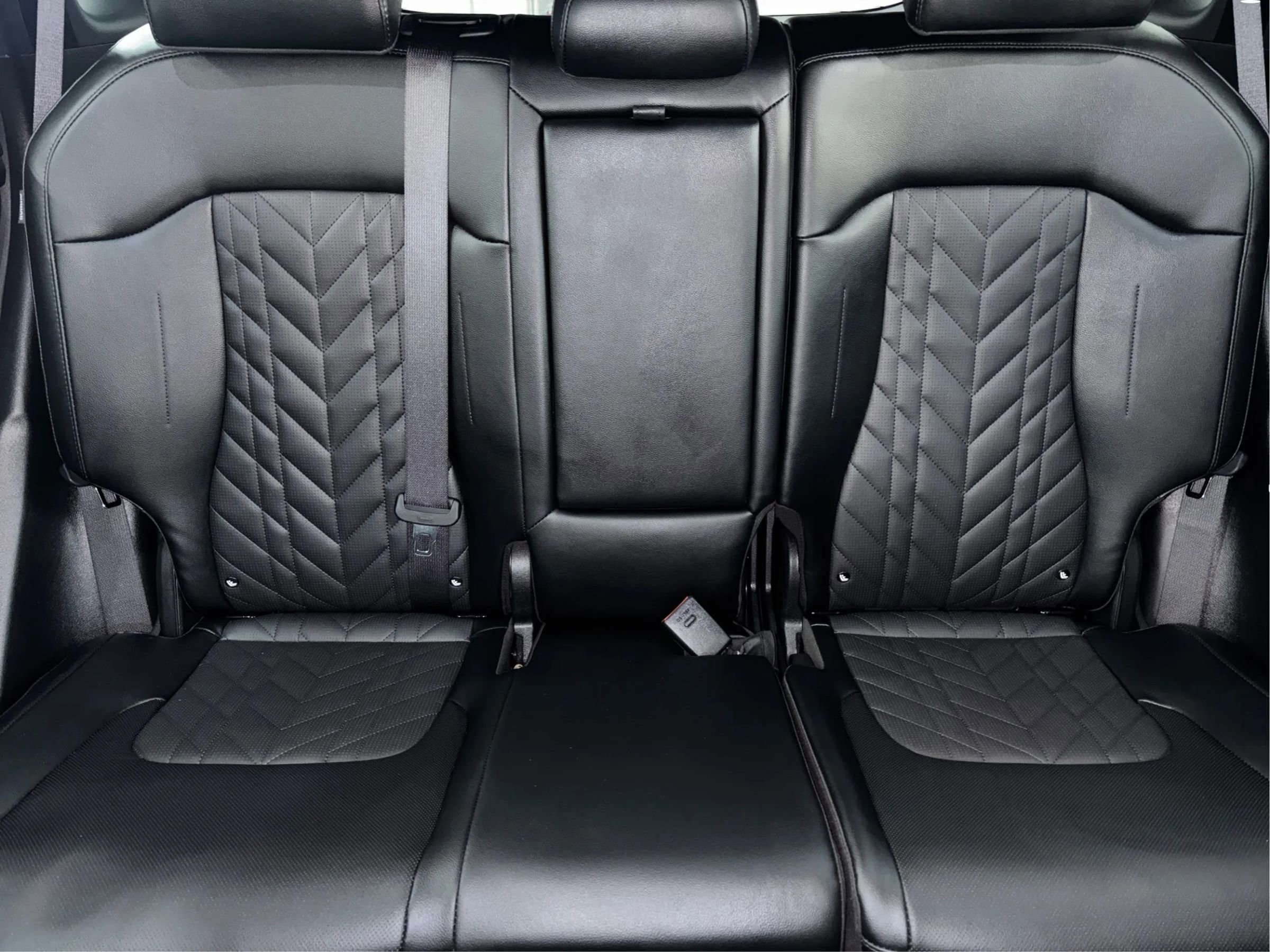 Used 2025 Kia Sportage X-Line w/ Premium Package image 20