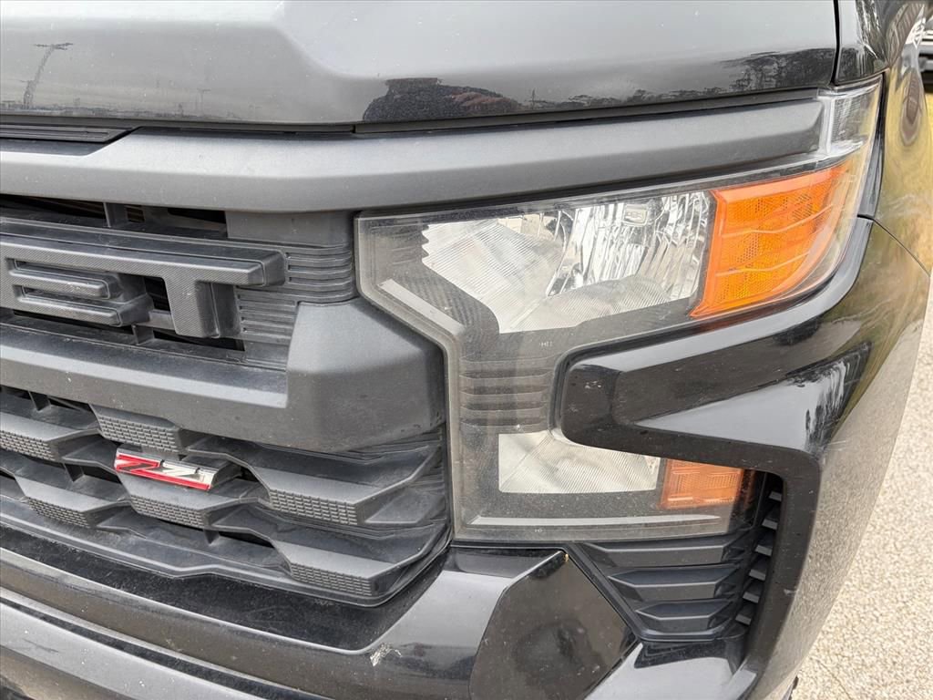 Used 2023 Chevrolet Silverado 1500 Custom Trail Boss image 4