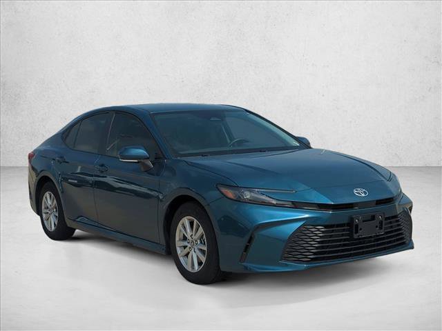 Used 2026 Toyota Camry LE w/ Convenience Package image 3