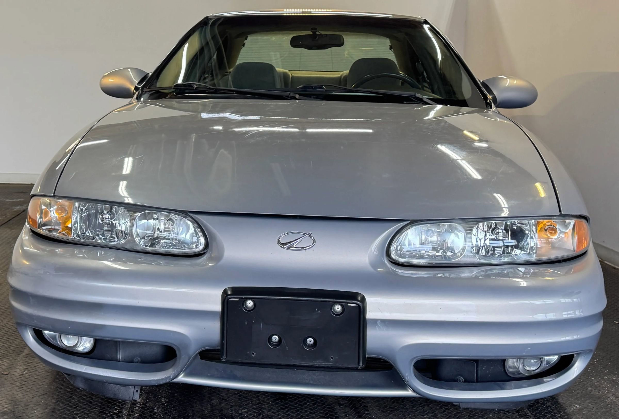Used 2000 Oldsmobile Alero GL w/ Feature Pkg image 3