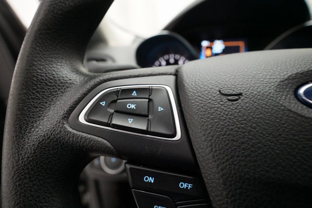 Used 2018 Ford Escape SE image 15