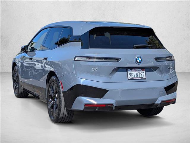 Used 2024 BMW iX xDrive50 w/ Premium Package AWD/4WD image 8