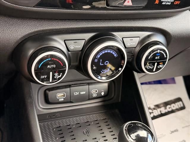 Certified 2024 Hyundai Venue Limited image 22