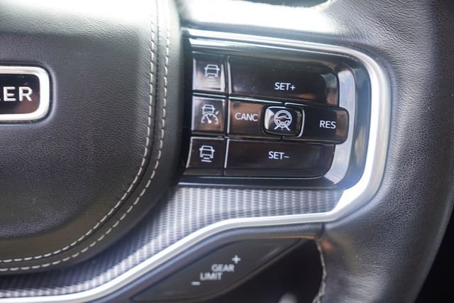 Used 2022 Jeep Grand Wagoneer Series II image 38