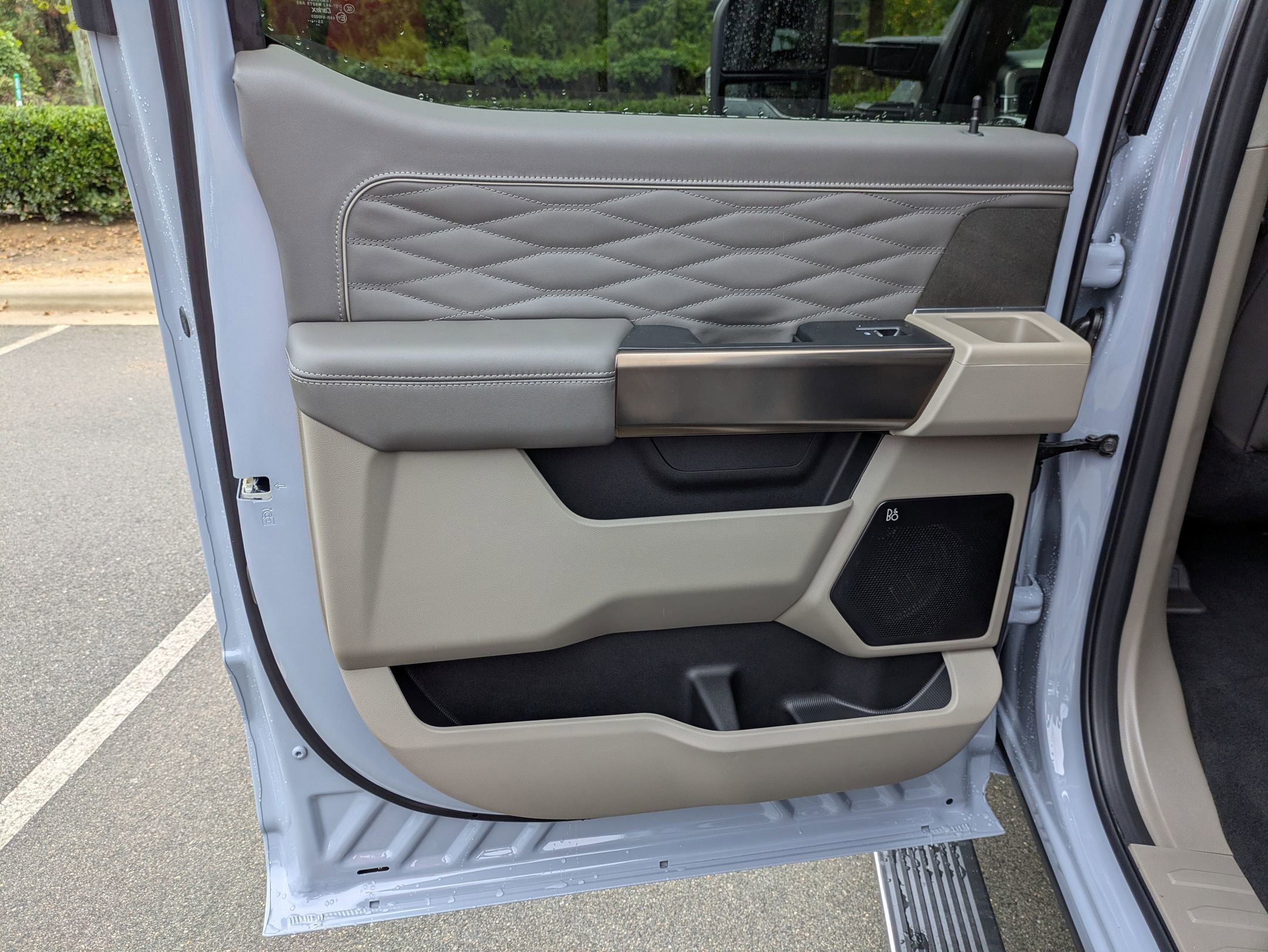 New 2026 Ford F250 Platinum w/ Platinum Plus Package image 31