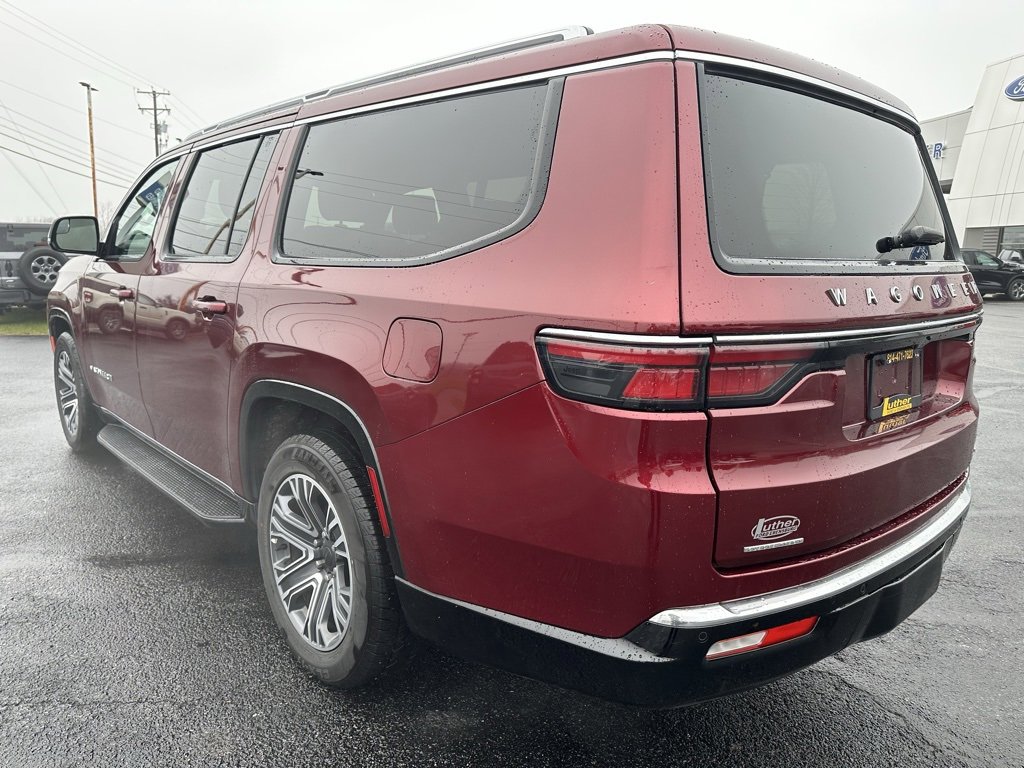 Used 2023 Jeep Wagoneer L Series II image 3