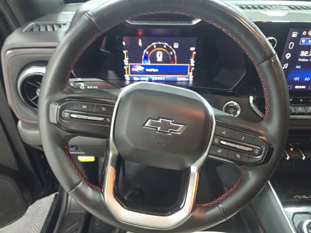 Used 2023 Chevrolet Colorado Z71 w/ Z71 Convenience Package 2 AWD/4WD image 11