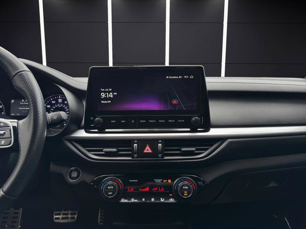 Used 2024 Kia Forte GT-Line image 18