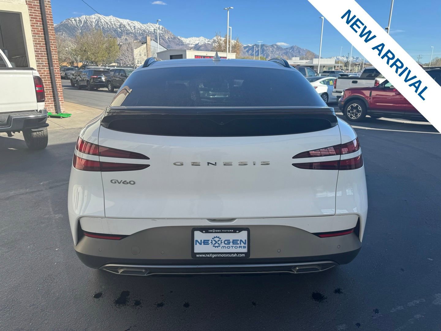 Used 2025 Genesis GV60 Advanced image 6