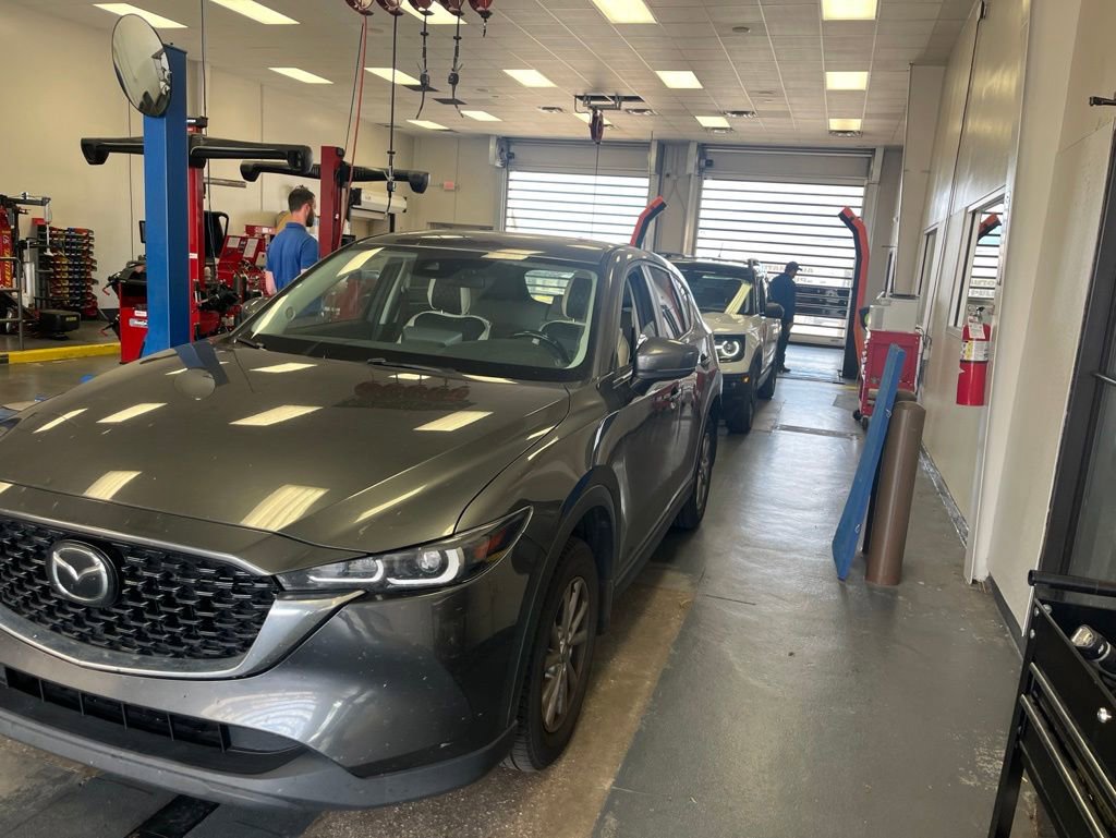 Used 2023 MAZDA CX-5 AWD 2.5 S w/ Select Package image 1