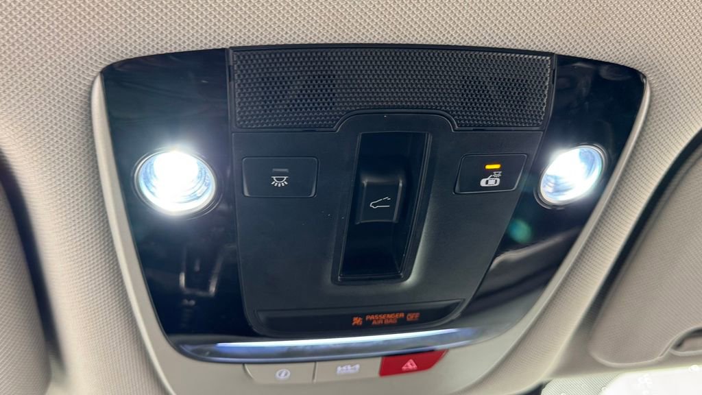 Used 2023 Kia Sorento SX image 31