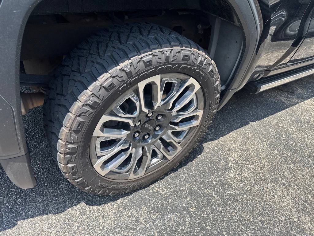 Used 2023 GMC Sierra 1500 Denali Ultimate AWD/4WD image 7