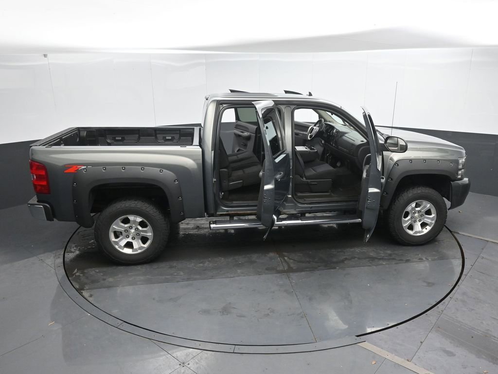 Used 2011 Chevrolet Silverado 1500 LT w/ All-Star Edition image 37