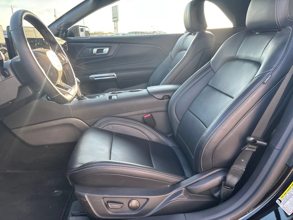 Used 2026 Ford Mustang Premium RWD image 8