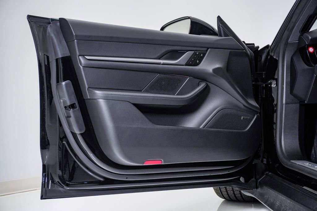 New 2026 Porsche Taycan 4S image 25