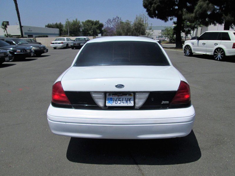 Used 2009 Ford Crown Victoria Police Interceptor image 5