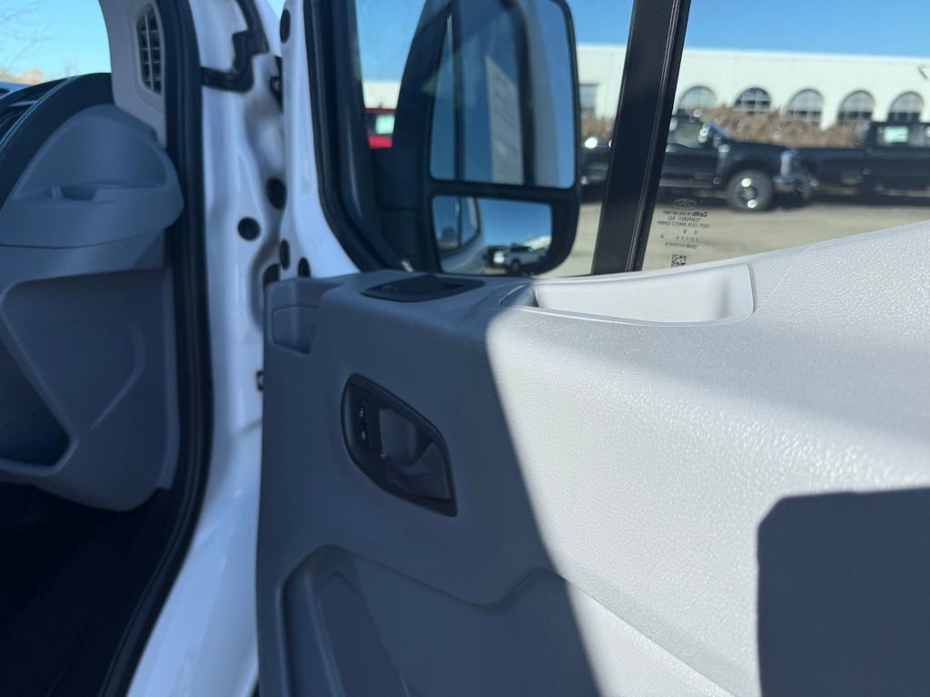 Used 2018 Ford Transit 250 130 Low Roof w/ Exterior Upgrade Package image 19