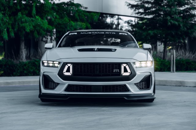New 2026 Ford Mustang GT Premium w/ GT Performance Package RWD image 2
