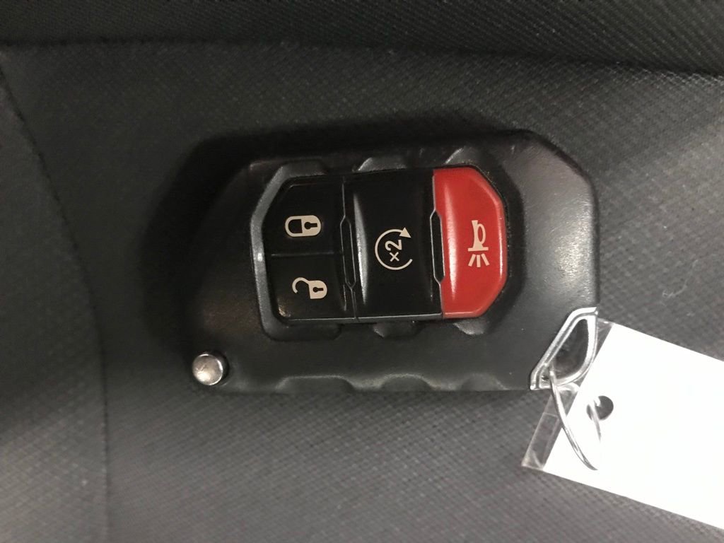 Used 2018 Jeep Wrangler Sport S image 41