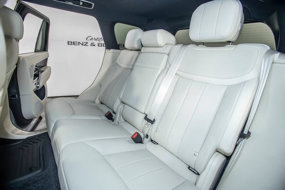 Used 2024 Land Rover Range Rover SE AWD/4WD image 14