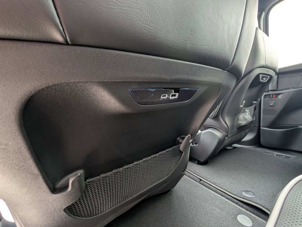 New 2026 Chrysler Pacifica Limited w/ S Appearance Package image 40