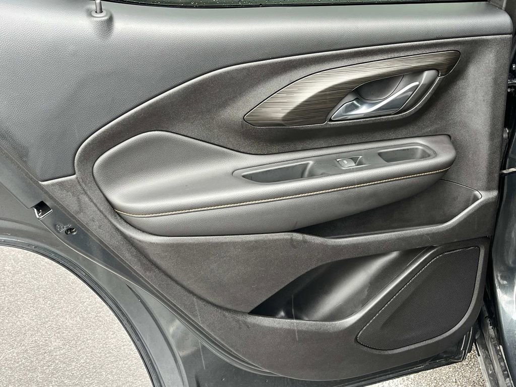 Used 2018 GMC Terrain SLT w/ Preferred Package image 16