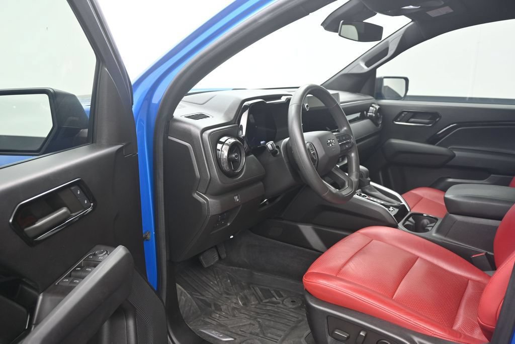 Used 2023 Chevrolet Colorado Trail Boss w/ Advanced Trailering Package AWD/4WD image 10