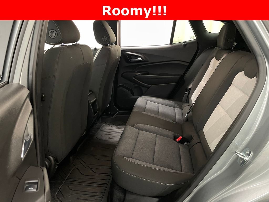 Used 2024 Chevrolet Trax RS w/ Driver Confidence Package image 7