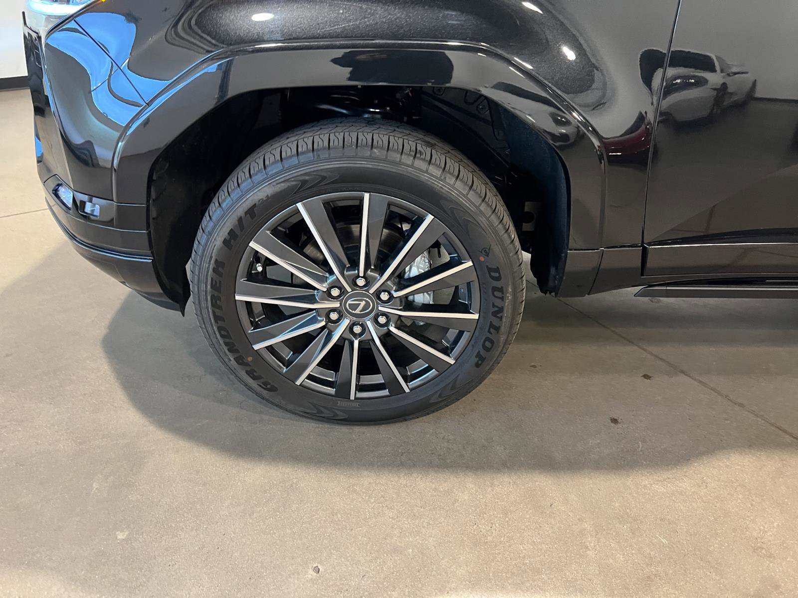 Used 2026 Lexus GX 550 w/ Cold Area Package image 51