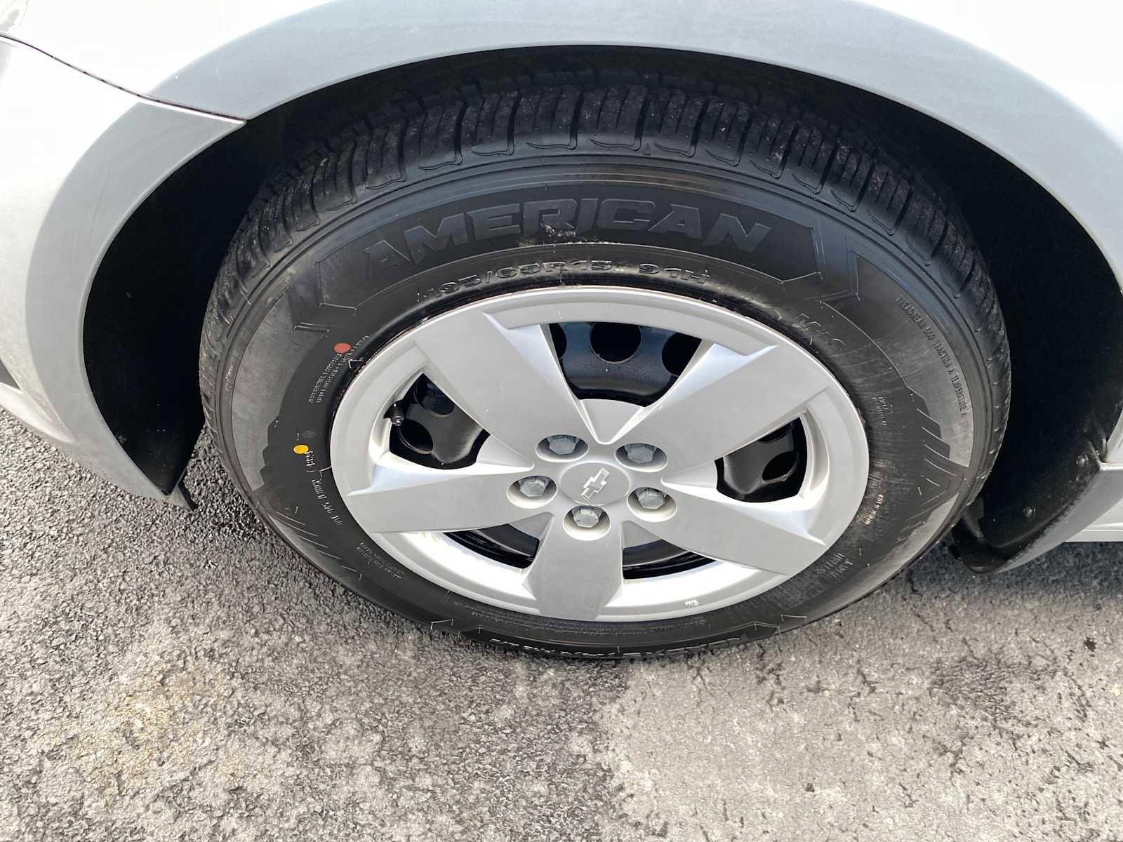 Used 2013 Chevrolet Sonic LS image 30