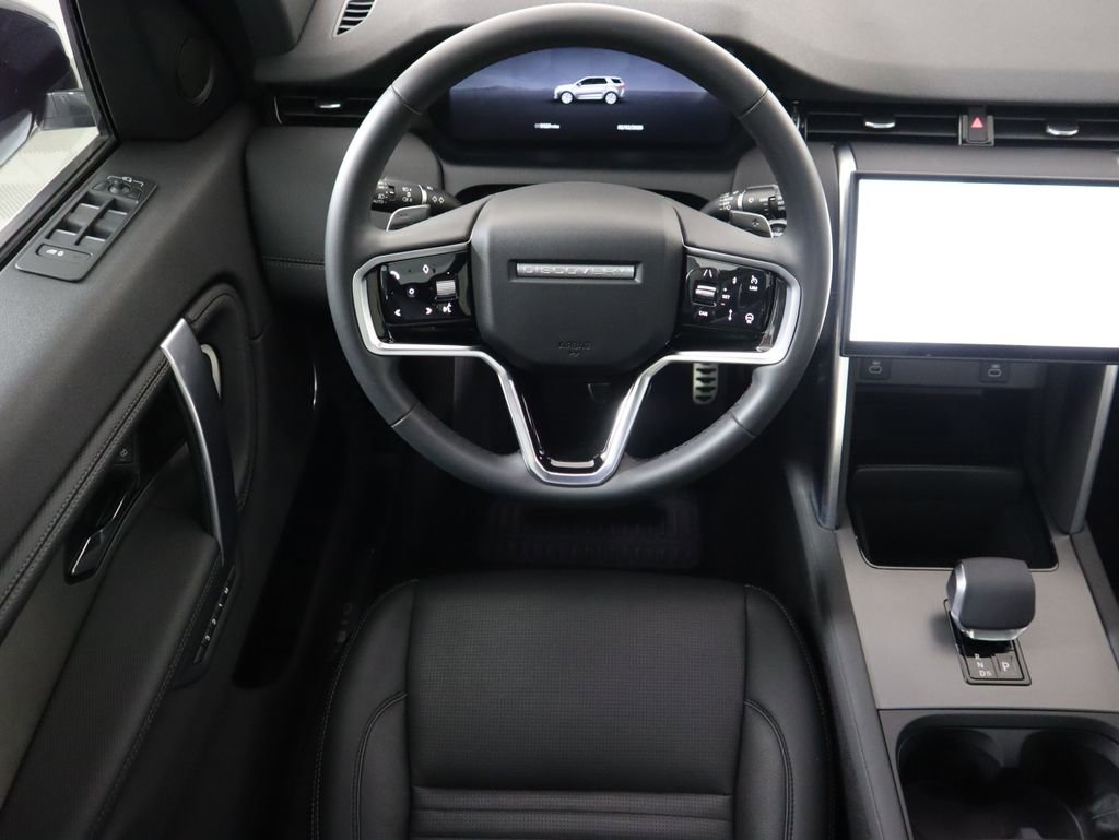 Used 2025 Land Rover Discovery Sport Dynamic SE image 10