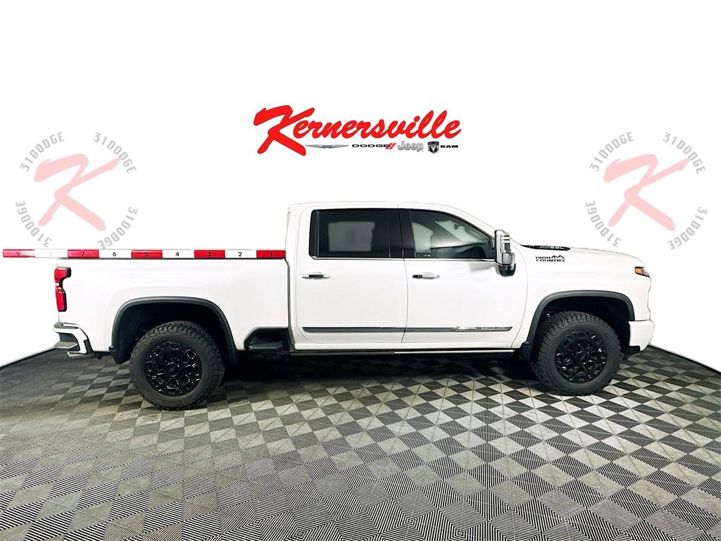 Used 2024 Chevrolet Silverado 3500 High Country w/ High Country Premium Package image 8
